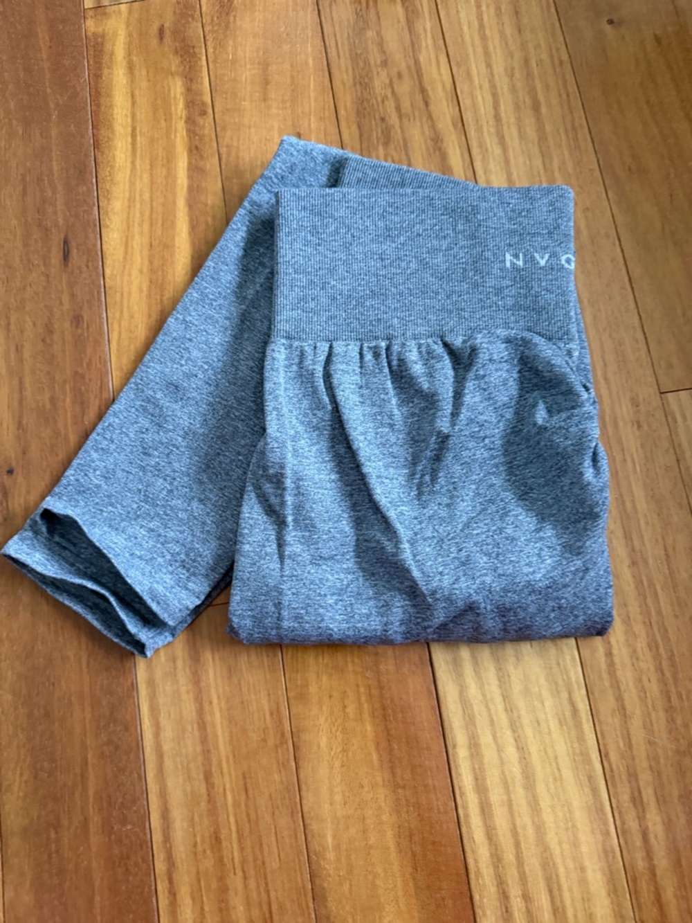 NVGTN Grey Scrunch Leggings